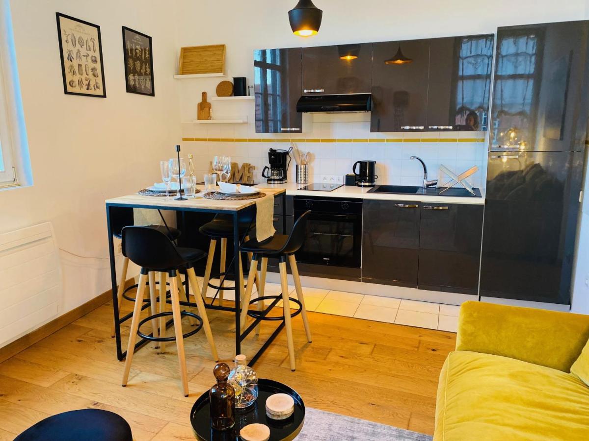 Appartement Place De La Cath' Avec Parking Colmar Exterior foto