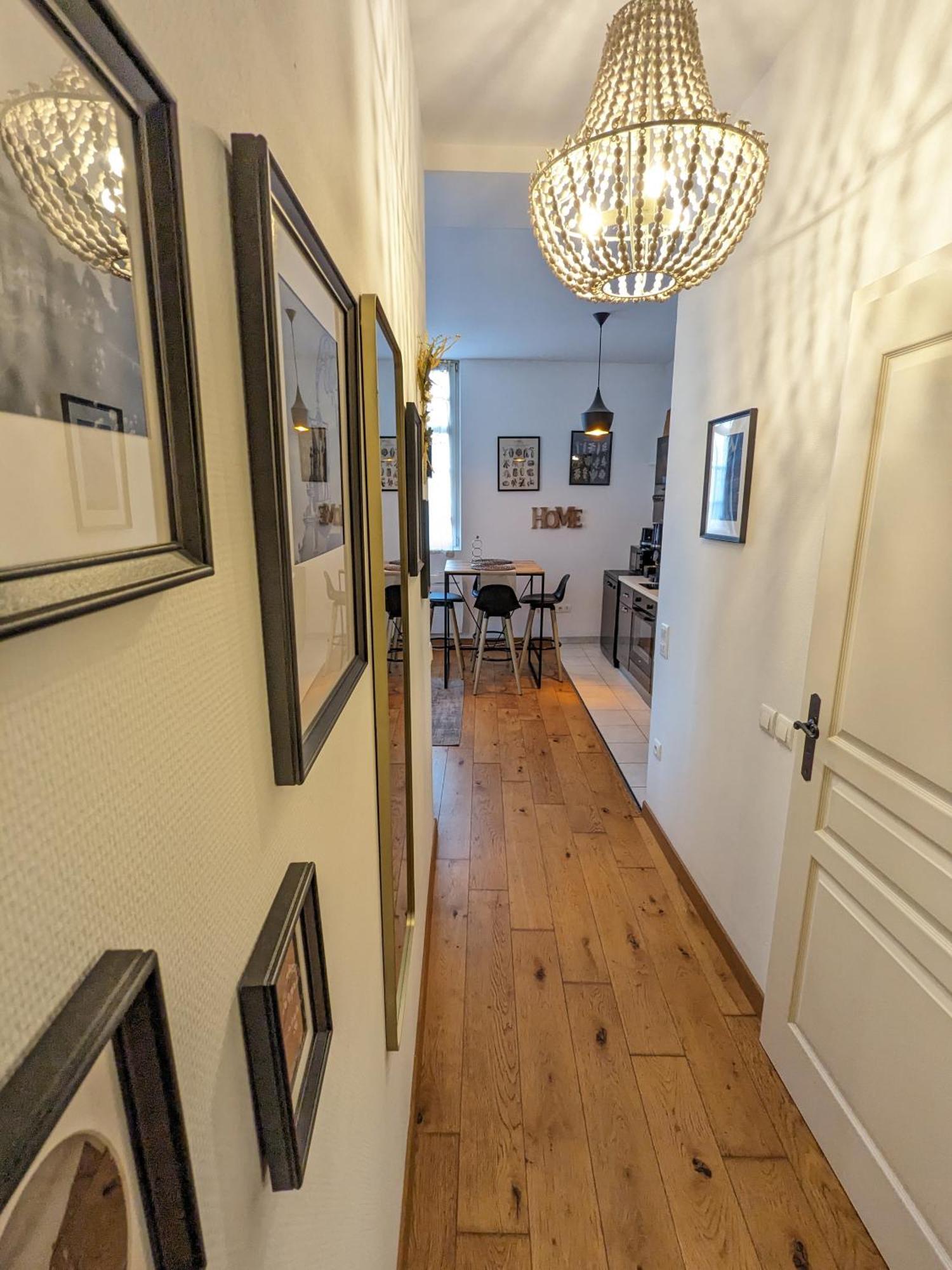 Appartement Place De La Cath' Avec Parking Colmar Exterior foto
